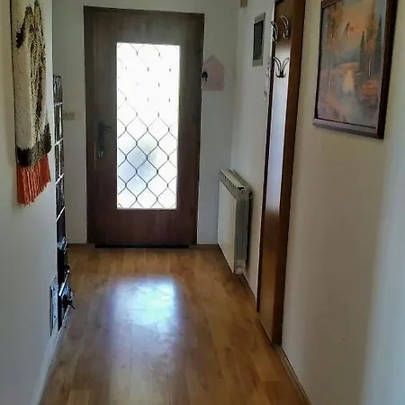Stefany Apartment